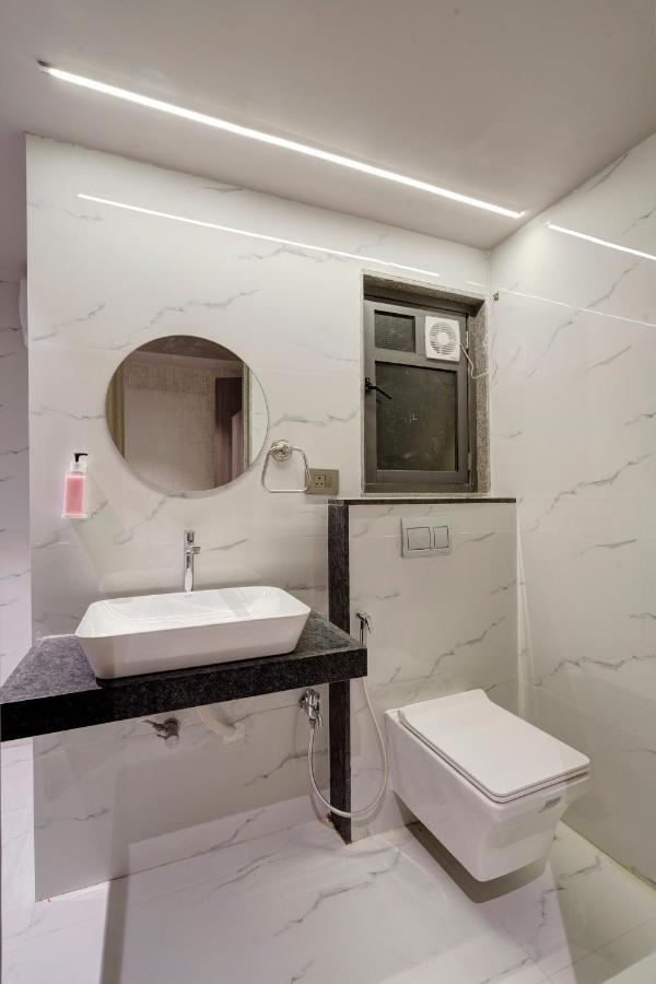 Hotel Sparsh Divine Ahmedabad Exterior photo