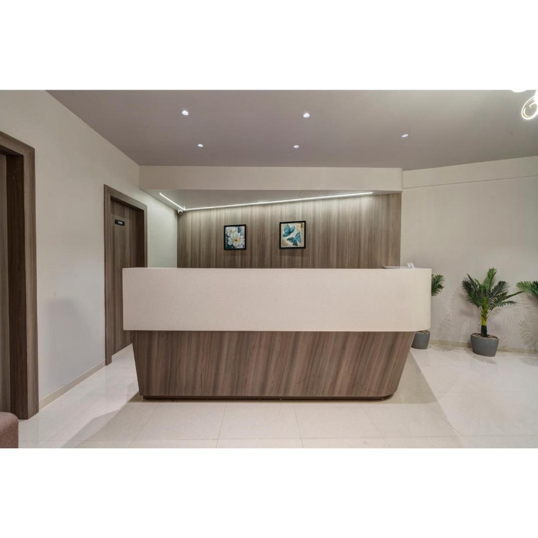 Hotel Sparsh Divine Ahmedabad Exterior photo