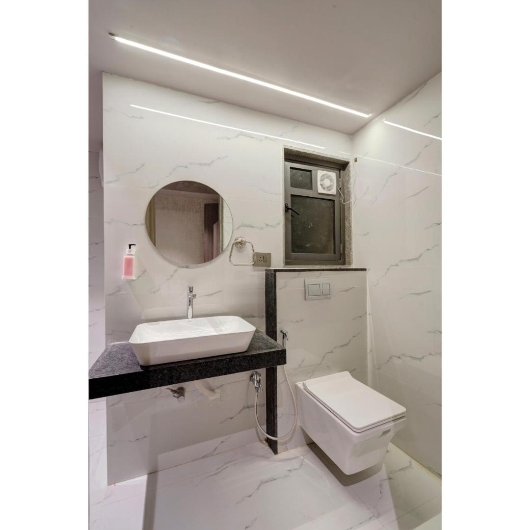Hotel Sparsh Divine Ahmedabad Exterior photo